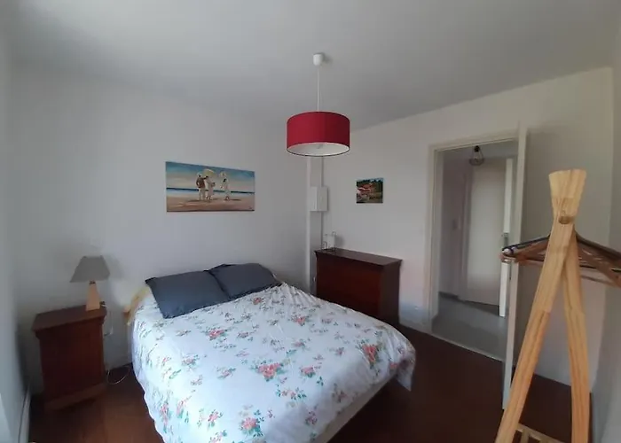 Calme Et Authentique A شقة إيسبيليت